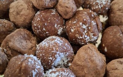 Bolinhas energéticas de aveia e cacau