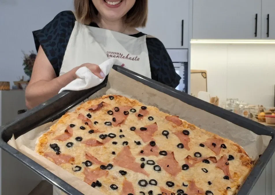 Pizza com massa de iogurte
